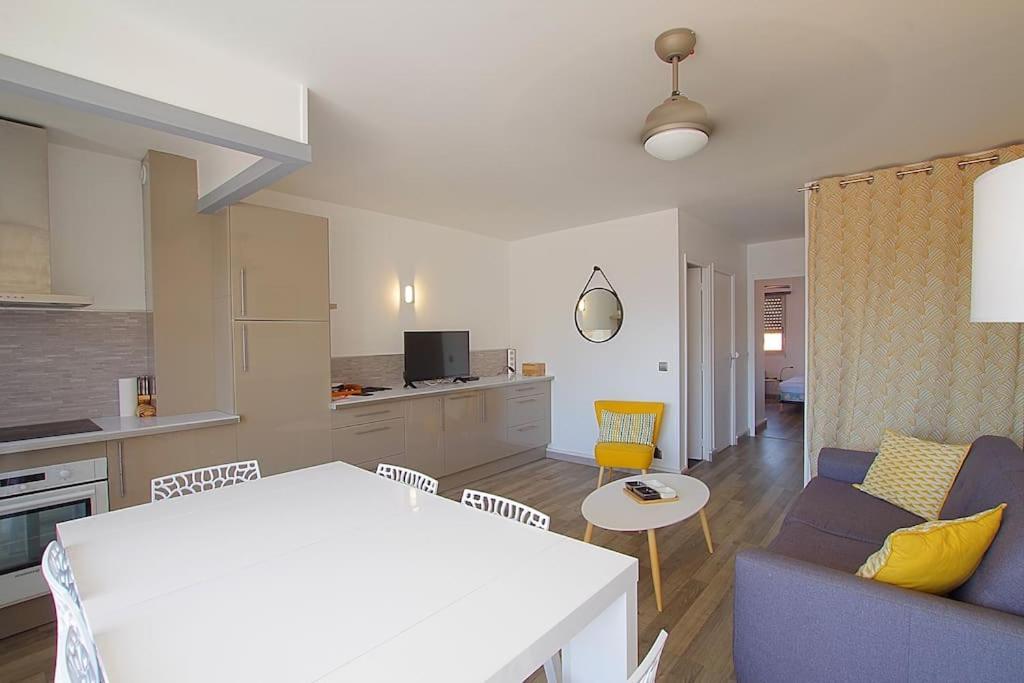 Appartement Calme Et Moderne Avec Vue Mer 74 Canet-en-Roussillon Exteriér fotografie